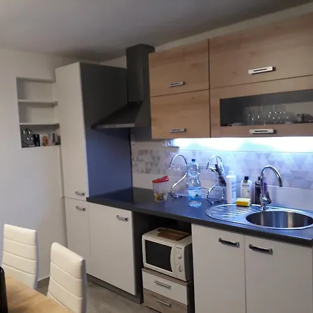 Na Guest house
